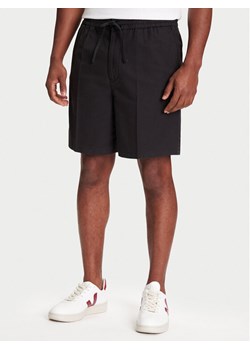 Mustang Szorty materiałowe Linen 1016459 Czarny Loose Fit ze sklepu MODIVO w kategorii Spodenki męskie - zdjęcie 184546999