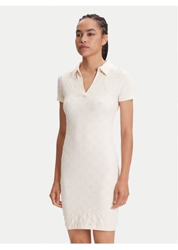 Guess Sukienka codzienna V5YK05 Z3OA0 Écru Regular Fit ze sklepu MODIVO w kategorii Sukienki - zdjęcie 184547006