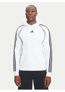 adidas Bluza adicolor Teamgeist JY6393 Biały Regular Fit ze sklepu MODIVO w kategorii Bluzy męskie - zdjęcie 184553466