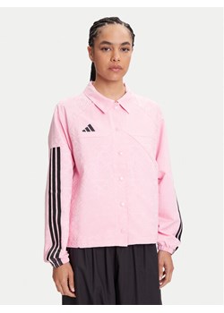 adidas Kurtka przejściowa Tiro x Common Goal Coaches JL7648 Różowy Loose Fit ze sklepu MODIVO w kategorii Kurtki damskie - zdjęcie 184553508