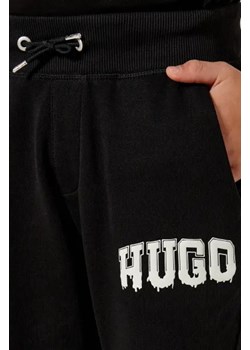HUGO KIDS Spodnie dresowe | Regular Fit ze sklepu Gomez Fashion Store w kategorii Spodnie chłopięce - zdjęcie 184555419