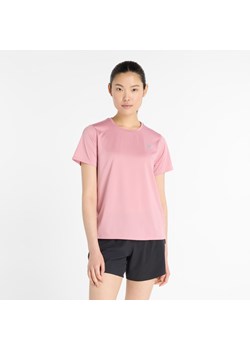 Koszulka damska New Balance WT41222PTF – różowa ze sklepu New Balance Poland w kategorii Bluzki damskie - zdjęcie 184557908