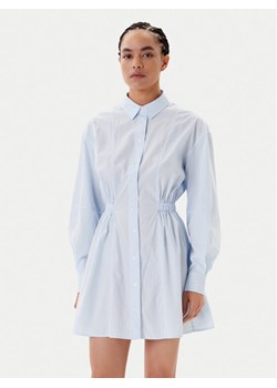 Tommy Jeans Sukienka koszulowa DW0DW21744 Błękitny Regular Fit ze sklepu MODIVO w kategorii Sukienki - zdjęcie 184562175