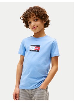 Tommy Hilfiger T-Shirt Script Flag KB0KB09725 Błękitny Regular Fit ze sklepu MODIVO w kategorii T-shirty chłopięce - zdjęcie 184565136