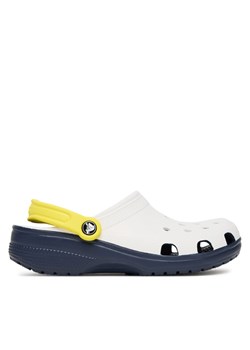 Crocs Klapki Retro Sport Classic Clog 211281 Biały ze sklepu MODIVO w kategorii Klapki męskie - zdjęcie 184568095