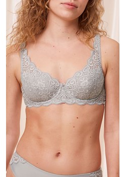 Triumph biustonosz miękki soft Amourette 10209584-7816, Kolor szary, Rozmiar 65C, Triumph ze sklepu Intymna w kategorii Biustonosze - zdjęcie 184570155