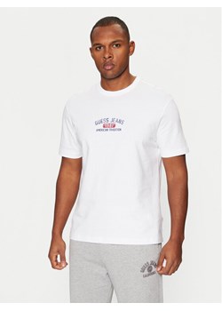 Guess Jeans T-Shirt M5RI77 K8FQ4 Biały Regular Fit ze sklepu MODIVO w kategorii T-shirty męskie - zdjęcie 184575349