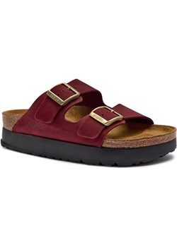 Birkenstock Skórzane klapki Arizona Birkenstock x Papillio ze sklepu Gomez Fashion Store w kategorii Klapki damskie - zdjęcie 184576768