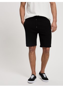 Cross Jeans Szorty w kolorze czarnym ze sklepu Limango Polska w kategorii Spodenki męskie - zdjęcie 184586155