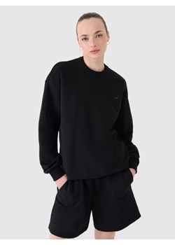 Bluza dresowa nierozpinana bez kaptura uniseks 4F 4FWSS25TSWSU1546 - czarna ze sklepu Sportstylestory.com w kategorii Bluzy damskie - zdjęcie 184595159