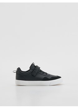 Reserved - BOYS` SNEAKERS - czarny ze sklepu Reserved w kategorii Buty sportowe dziecięce - zdjęcie 184598545