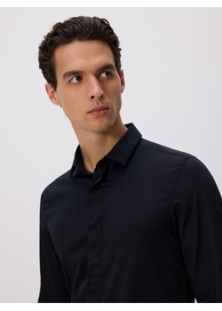Reserved - Gładka koszula super slim fit - czarny ze sklepu Reserved w kategorii Koszule męskie - zdjęcie 184602439
