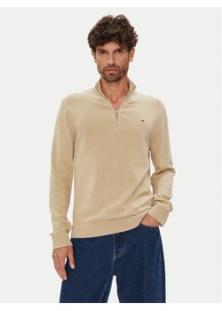 Tommy Jeans Sweter DM0DM21654 Beżowy Slim Fit ze sklepu MODIVO w kategorii Swetry męskie - zdjęcie 184605119