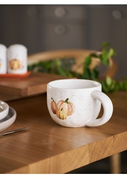 Sinsay - Nakrapiany kubek ceramiczny z motywem dyni - wielobarwny ze sklepu Sinsay w kategorii Kubki - zdjęcie 184606397