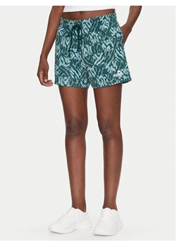 Puma Szorty sportowe 5" ESS Graphic 685073 Zielony Regular Fit ze sklepu MODIVO w kategorii Szorty - zdjęcie 184608176