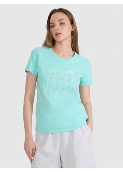 Damski t-shirt z nadrukiem 4F 4FRSS25TTSHF3162 - turkusowy ze sklepu Sportstylestory.com w kategorii Bluzki damskie - zdjęcie 184611107