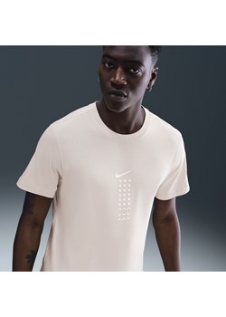 T-shirt męski Nike Sportswear - Szary ze sklepu Nike poland w kategorii T-shirty męskie - zdjęcie 184611348