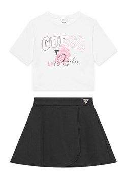 Guess Komplet t-shirt i spódniczka J5YG00 K6YW4 Biały Classic Fit ze sklepu MODIVO w kategorii Komplety dziewczęce - zdjęcie 184613229