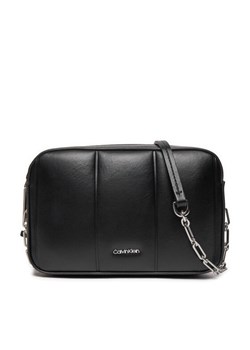 Calvin Klein Torebka Line Quilt Camera Bag K60K613076 Czarny ze sklepu MODIVO w kategorii Listonoszki - zdjęcie 184613336