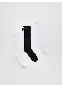 Reserved - Podkolanówki z kokardką 3 pack - biały ze sklepu Reserved w kategorii Skarpetki dziecięce - zdjęcie 184616098