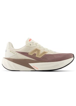 Buty damskie New Balance FuelCell Rebel v5 WFCXLJ5 – beżowe ze sklepu New Balance Poland w kategorii Buty sportowe damskie - zdjęcie 184616417