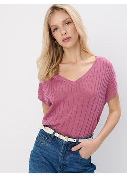 Mohito - Różowy sweter z metalizowaną nitką - różowy ze sklepu Mohito w kategorii Swetry damskie - zdjęcie 184622097