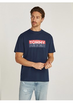 TOMMY JEANS Koszulka w kolorze granatowym ze sklepu Limango Polska w kategorii T-shirty męskie - zdjęcie 184627506
