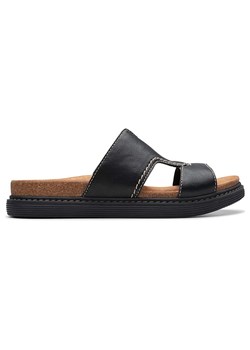Clarks Skórzane klapki &quot;Arwell Walk&quot; w kolorze czarnym ze sklepu Limango Polska w kategorii Klapki damskie - zdjęcie 184628996