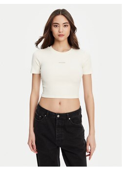 Guess T-Shirt V5YP08 K8RT2 Biały Slim Fit ze sklepu MODIVO w kategorii Bluzki damskie - zdjęcie 184629095
