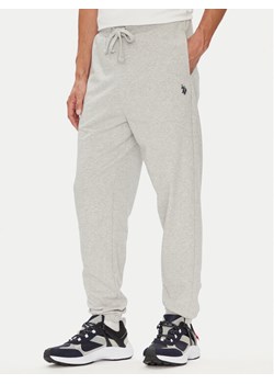 U.S. Polo Assn. Spodnie dresowe MUP4416 Szary Relaxed Fit ze sklepu MODIVO w kategorii Spodnie męskie - zdjęcie 184629118