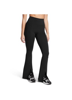 Damskie spodnie treningowe Under Armour Meridian Kick Flare Pant - czarne ze sklepu Sportstylestory.com w kategorii Spodnie damskie - zdjęcie 184631545