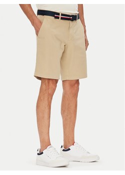 Tommy Hilfiger Szorty materiałowe Brooklyn MW0MW39706 Beżowy Regular Fit ze sklepu MODIVO w kategorii Spodenki męskie - zdjęcie 184639629