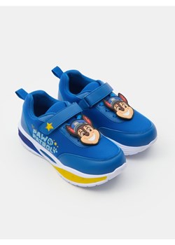 Sinsay - Sneakersy ze świecącą podeszwą LED PAW Patrol - niebieski ze sklepu Sinsay w kategorii Buty sportowe dziecięce - zdjęcie 184642906