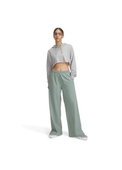 Damskie spodnie treningowe Under Armour Armoursport Wide Leg Pant - zielone ze sklepu Sportstylestory.com w kategorii Spodnie damskie - zdjęcie 184647965