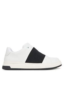 Calvin Klein Sneakersy V3X9-83162-1355 D Biały ze sklepu MODIVO w kategorii Buty sportowe dziecięce - zdjęcie 184667976