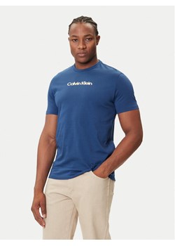 Calvin Klein Jeans T-Shirt Glitched Logo LV04RC858G Niebieski Regular Fit ze sklepu MODIVO w kategorii T-shirty męskie - zdjęcie 184672759