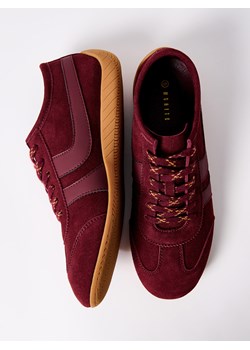 Mohito - Skórzane bordowe sneakersy - kasztanowy ze sklepu Mohito w kategorii Buty sportowe damskie - zdjęcie 184674009