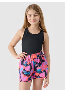 Dziewczęce spodenki plażowe 4F 4FJWSS25UBDSF150 - multikolor ze sklepu Sportstylestory.com w kategorii Spodenki dziewczęce - zdjęcie 184680436
