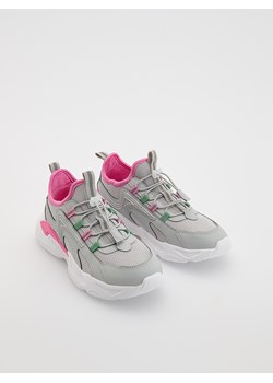 Reserved - Lekkie sneakersy - jasnoszary ze sklepu Reserved w kategorii Buty sportowe dziecięce - zdjęcie 184687985