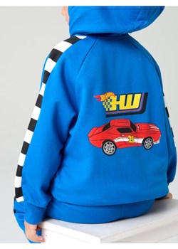 Sinsay - Bluza z kapturem z nadrukiem na plecach Hot Wheels - mid blue ze sklepu Sinsay w kategorii Bluzy chłopięce - zdjęcie 184688315