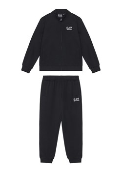 EA7 Emporio Armani Dres 7B000030 AF10380 UC001 Czarny Regular Fit ze sklepu MODIVO w kategorii Dresy chłopięce - zdjęcie 184691006