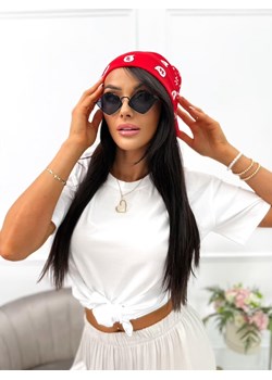 Biały T-shirt z Czerwoną Chustą ze sklepu ModnaKiecka.pl w kategorii Bluzki damskie - zdjęcie 184697265