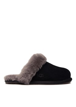 Ugg Kapcie W Scuffette II 1106872 Czarny ze sklepu MODIVO w kategorii Kapcie damskie - zdjęcie 184701795