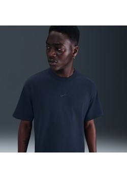 T-shirt męski Nike Sportswear Premium Essentials - Niebieski ze sklepu Nike poland w kategorii T-shirty męskie - zdjęcie 184704246
