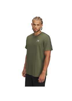 Męski t-shirt Under Armour UA Icon HWT Tee Taping - khaki ze sklepu Sportstylestory.com w kategorii T-shirty męskie - zdjęcie 184722025