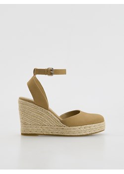 Reserved - Czółenka na koturnie - beżowy ze sklepu Reserved w kategorii Espadryle damskie - zdjęcie 184731667