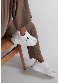 Biało-Czarne Sneakersy Vices na Grubej Podeszwie Ozdobione Gwiazdką Fenalia ze sklepu born2be.pl w kategorii Buty sportowe damskie - zdjęcie 184735958