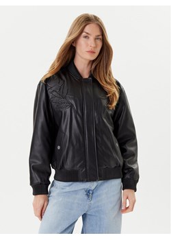 Guess Kurtka z imitacji skóry W5YL06 WE480 Czarny Regular Fit ze sklepu MODIVO w kategorii Kurtki damskie - zdjęcie 184744618