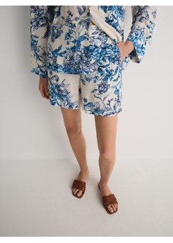 Reserved - Szorty z wiskozy - wielobarwny ze sklepu Reserved w kategorii Szorty - zdjęcie 184745236