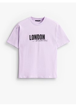 Mohito - Liliowy t-shirt z nadrukiem - lawendowy ze sklepu Mohito w kategorii Bluzki damskie - zdjęcie 184763065